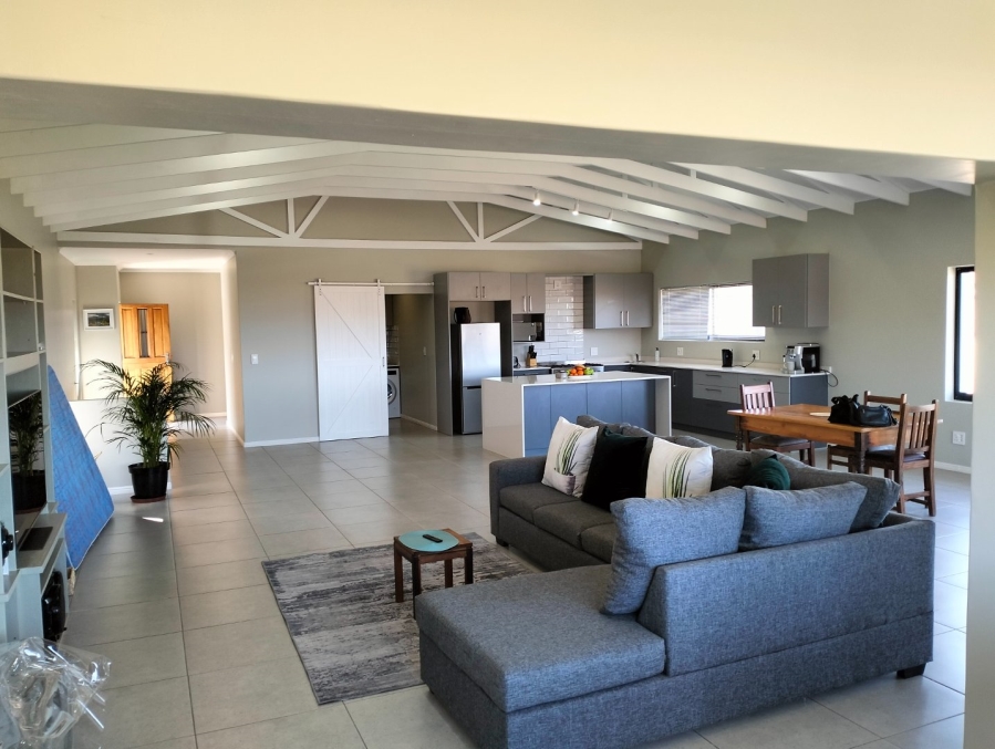 To Let 3 Bedroom Property for Rent in Menkenkop Western Cape